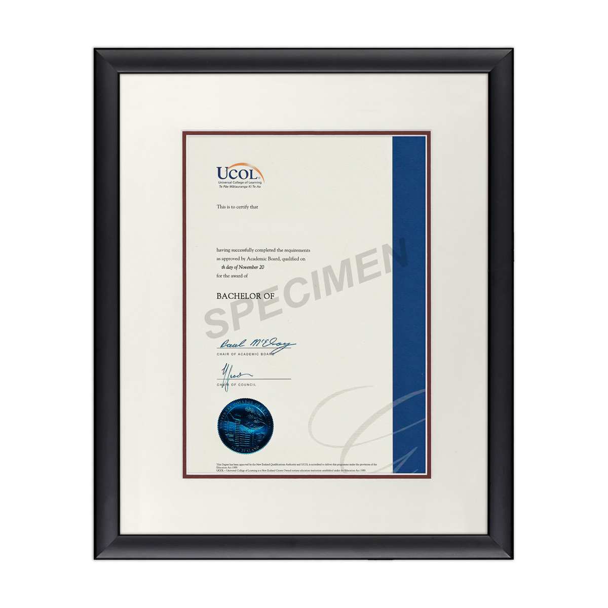 CURVEDBLACK_CREAMRED_UCOL