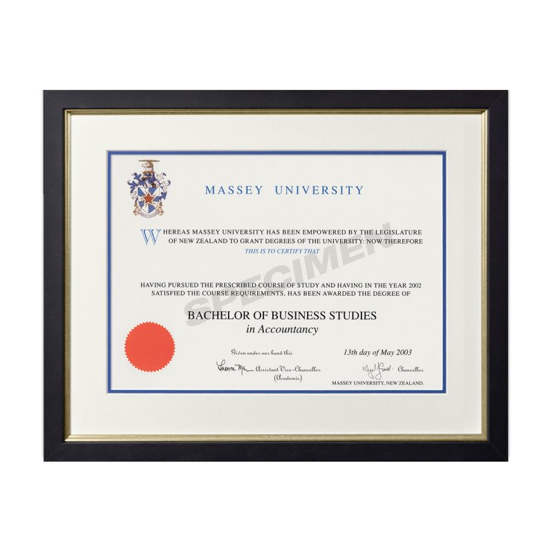 Massey Graduation Frame Massey University Black frame with Gold line - Van Uffelen